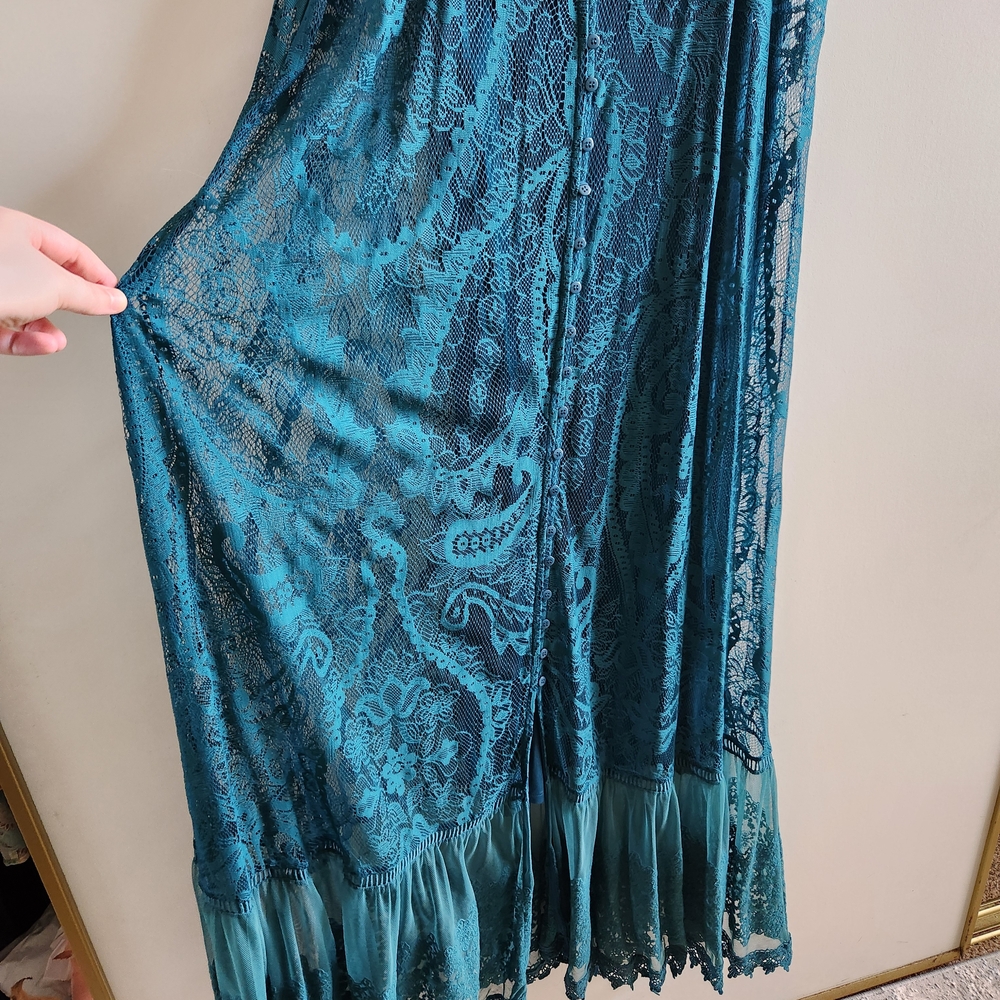 Torrid Button Front Skater Maxi Dress Lace, Blue/Teal Size 1, Great Condition - Picture 6 of 12